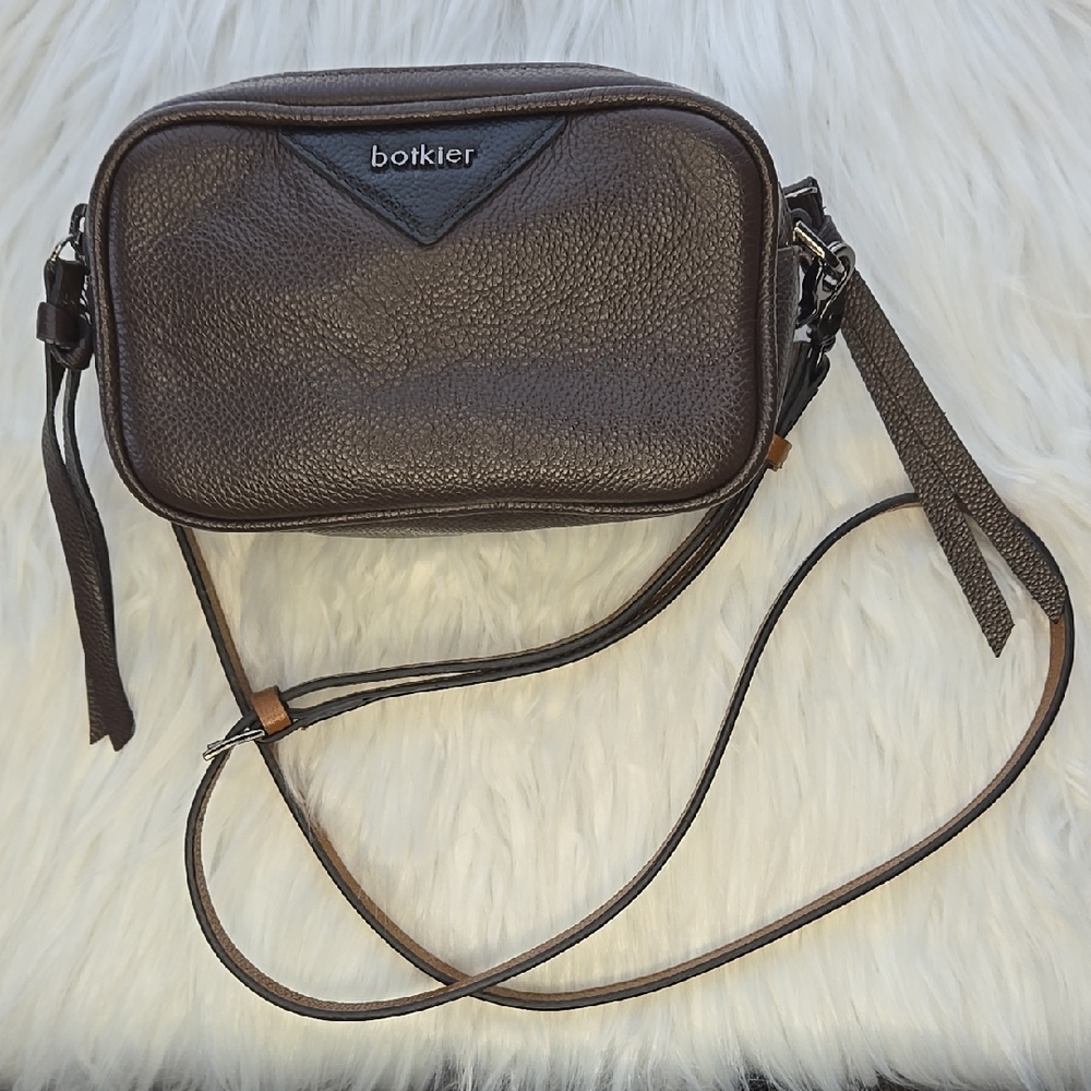 Botkier - Allen Leather Crossbody Camera Bag